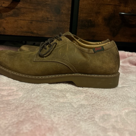 G.H. Bass & Co. Men\'s Olive Leather Oxfords main image 7